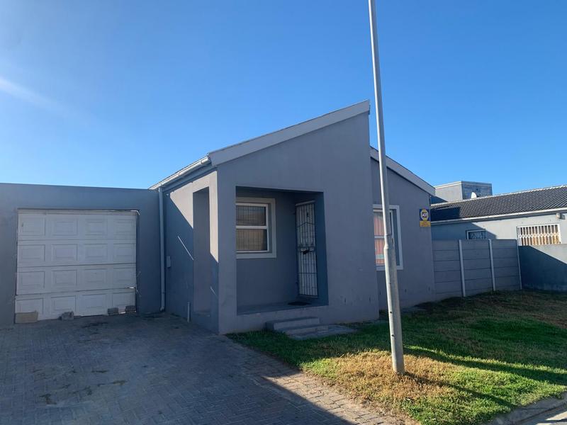 3 Bedroom Property for Sale in Silwood Heights Western Cape